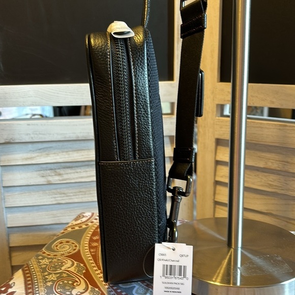 Coach Sullivan Pack In Blocked Signature Canvas, Brown, NWT. 10.5 x 6.5 - Picture 3 of 9